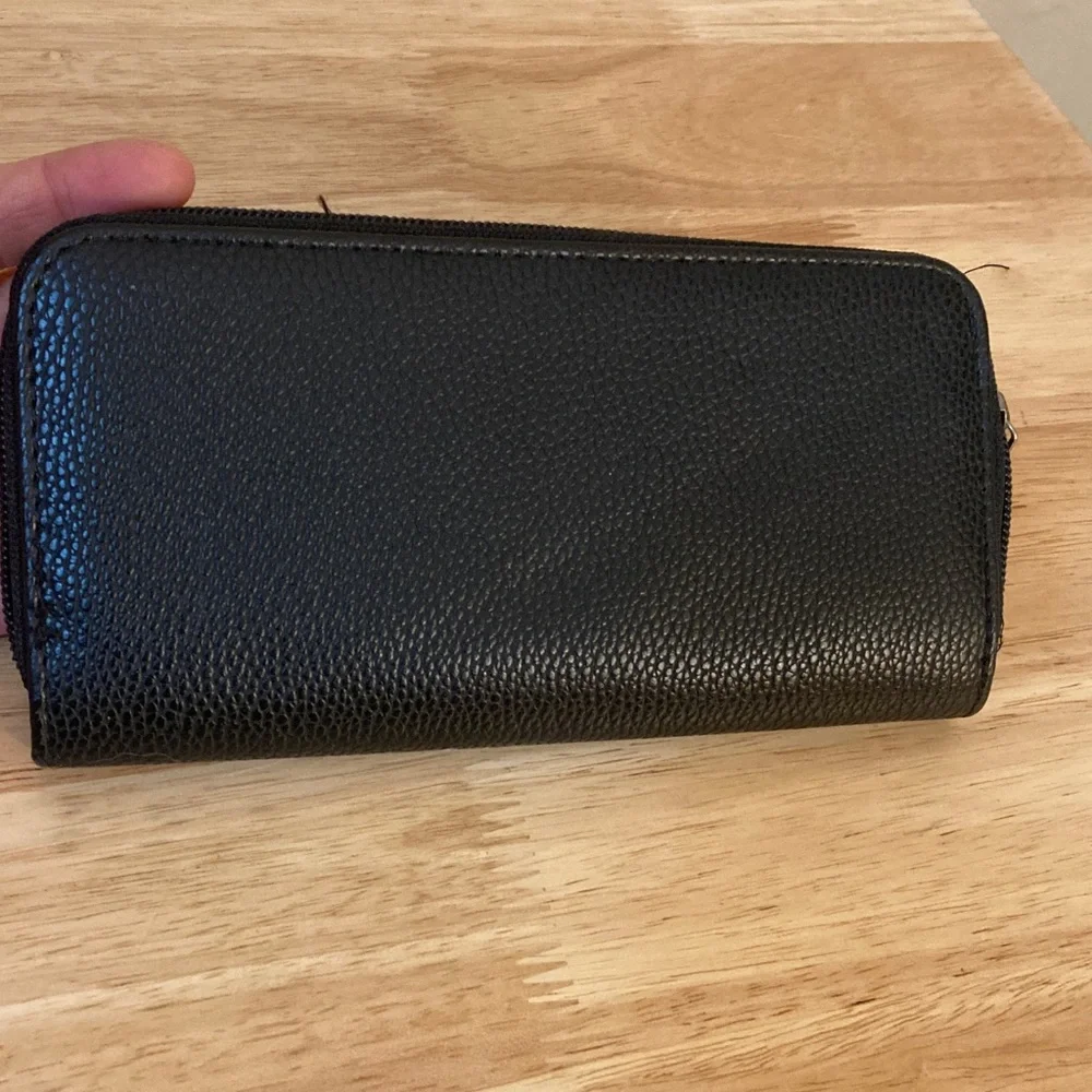 🌷5/$25 Stone Mountain Accessories Black Wallet with Snap Closure - Picture 2 of 6